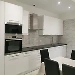 Residenze Niguarda E *
